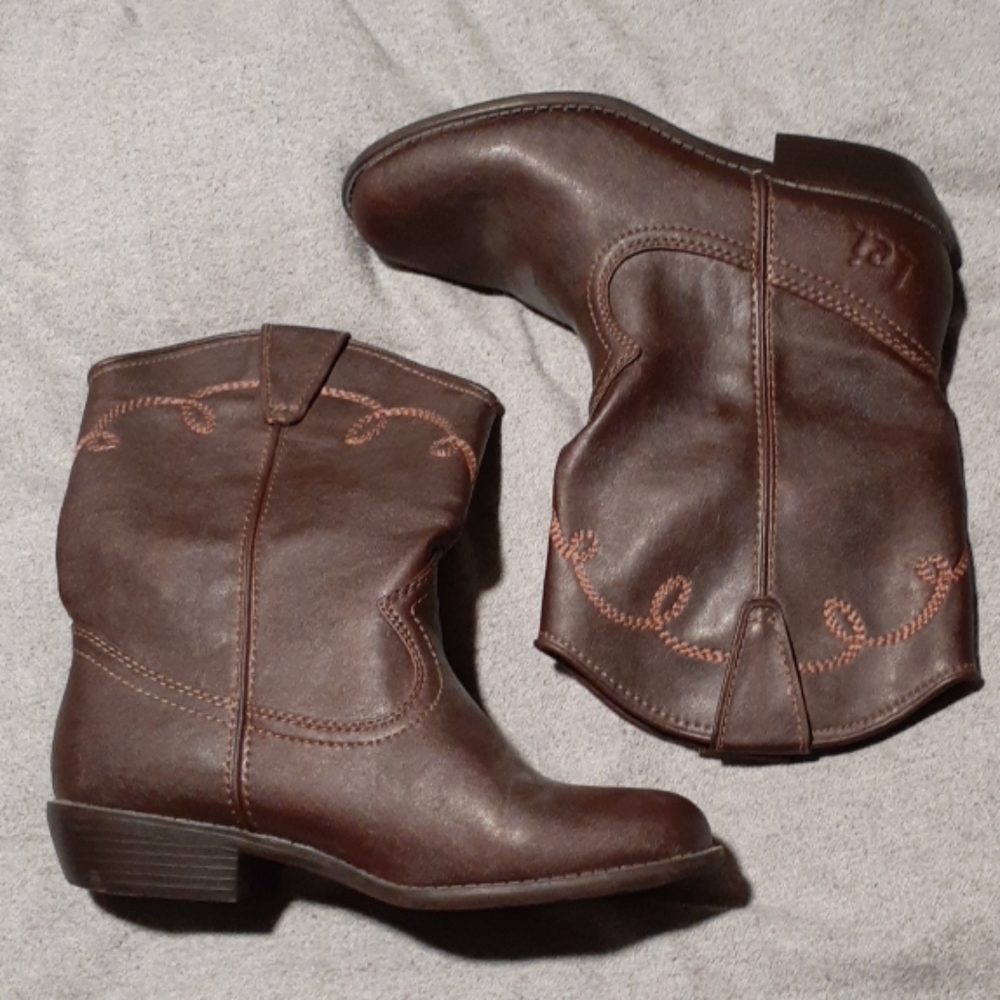 Half boot cowboy boots